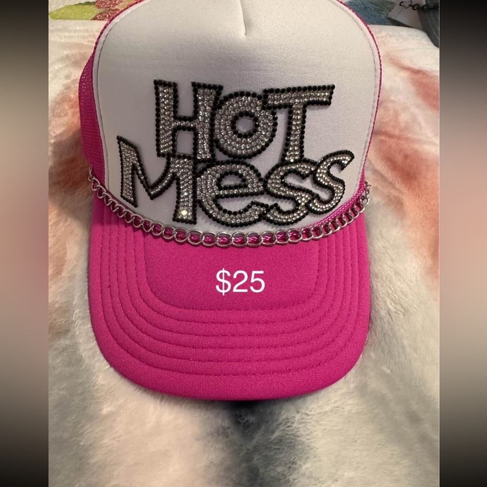 Trucker hat